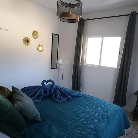 Amplio Con Terraza Privada, Piscina Compartida En Arico *