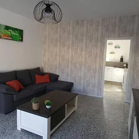 Amplio Con Terraza Privada, Piscina Compartida En Arico *