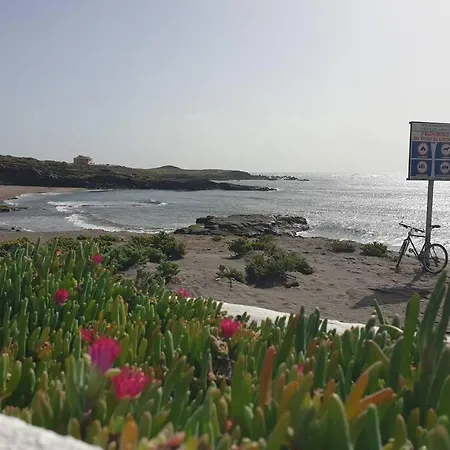 Amplio Con Terraza Privada, Piscina Compartida En Arico